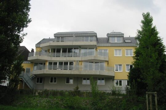 Hausansicht zum Rhein